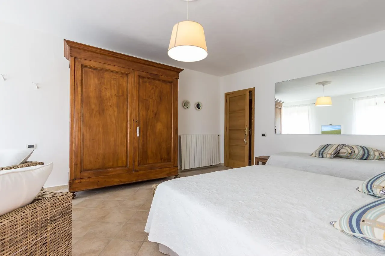 Bed and Breakfast Abbaino Massa  0*, Massa (Tuscany)