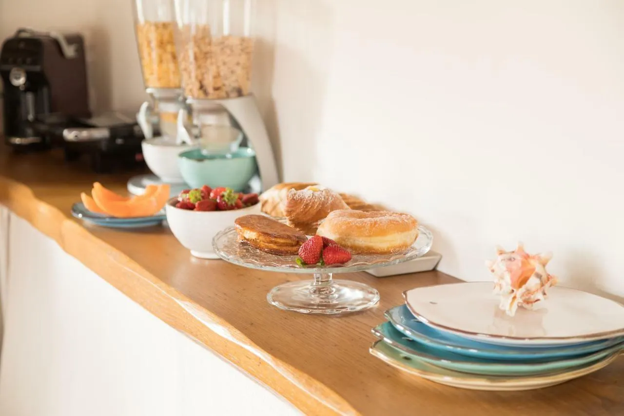 Bed and Breakfast Abbaino Massa  Bed & Breakfast